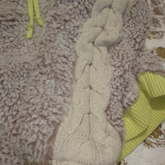 NWOT FREE PEOPLE Fuzzy Mock Neck Hooded Sweater Jacket XS - Picture 14 of 16